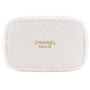 CHANEL 2024 Christmas Coffret Novelty Pouch, White Tweed with Zipper, Women's